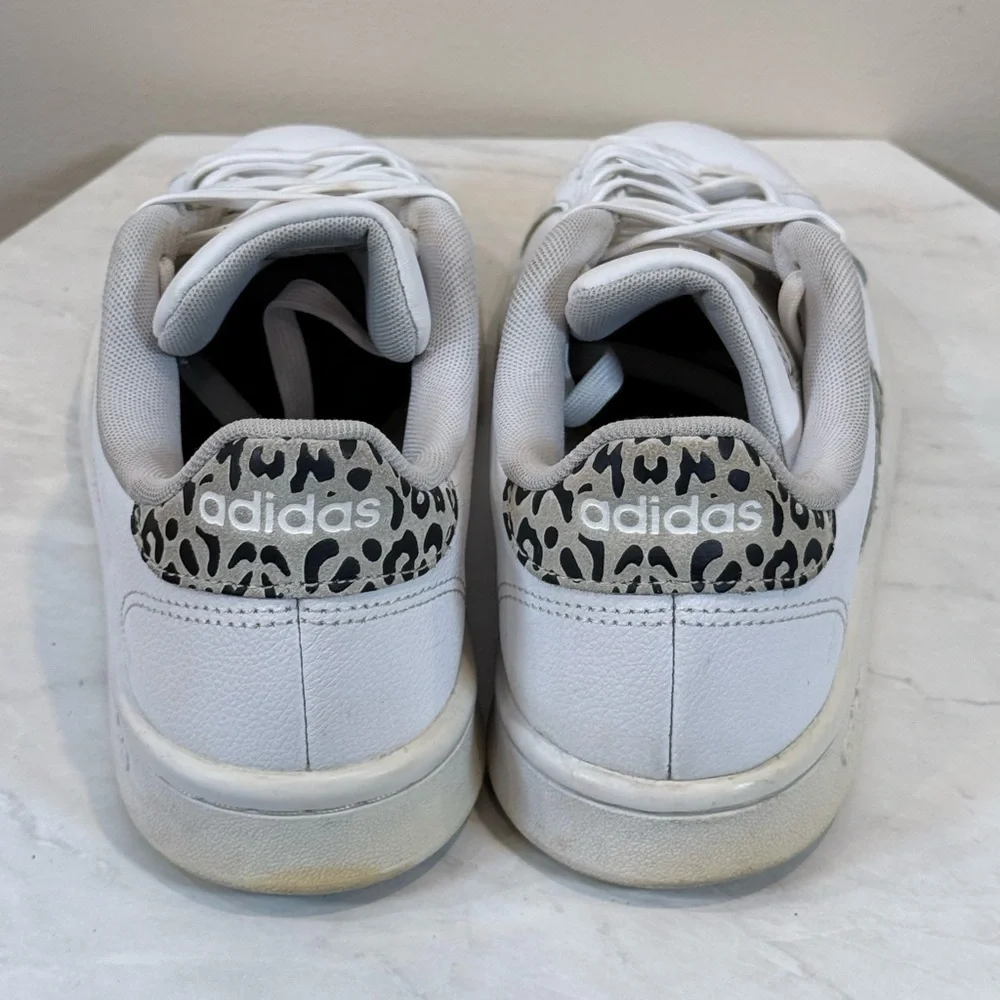 🔥Adidas Women's White Leopard Sneakers Size 7.5 EUC🔥